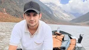 Banner for Maaz Safder: Pakistan’s Daily Vlogging Phenomenon Redefining Family Content (2025)